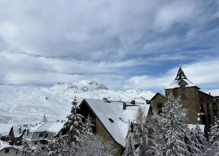Snoe Villa De Sallent 3